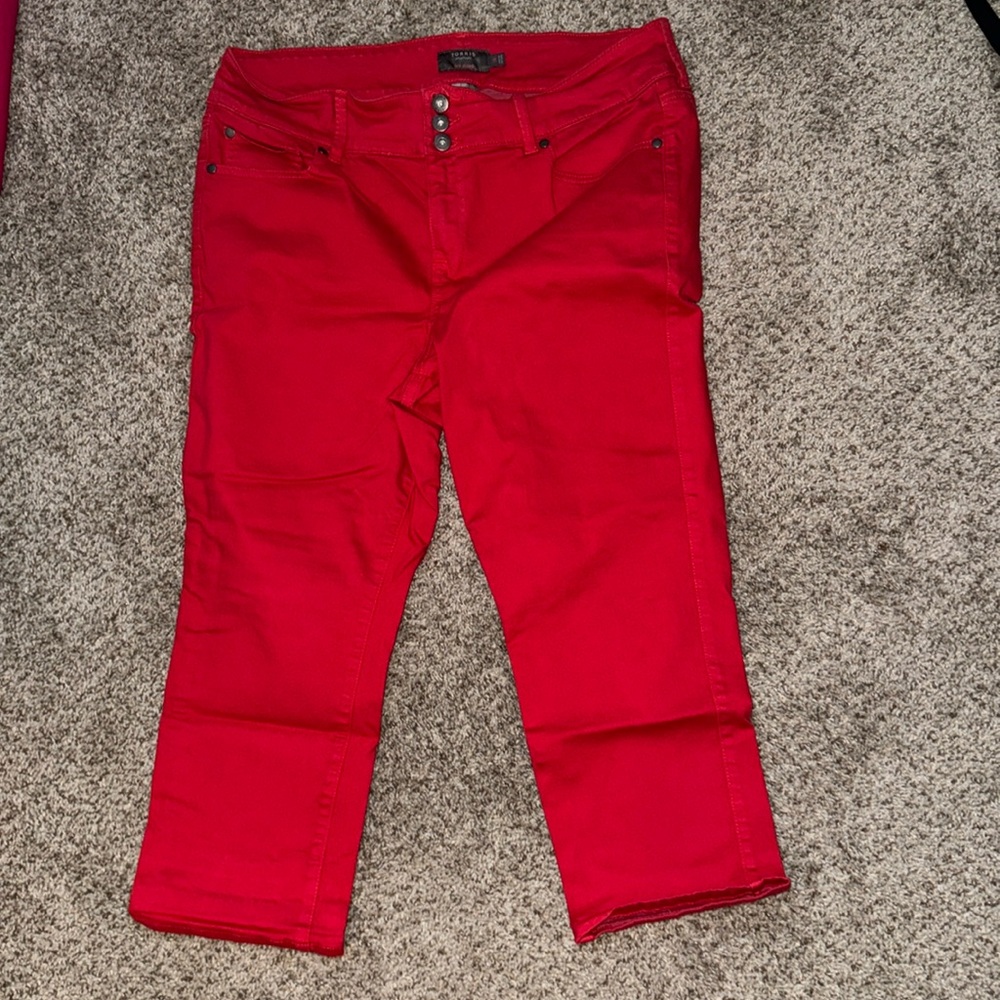 Torrid size 18 red cropped jegging
